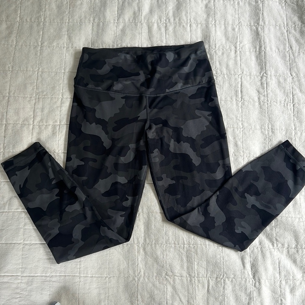 Camo leggings